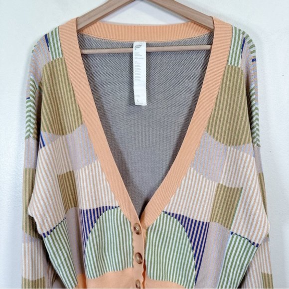 Fabletics Multicolor Geometric Cardigan - Picture 6 of 16